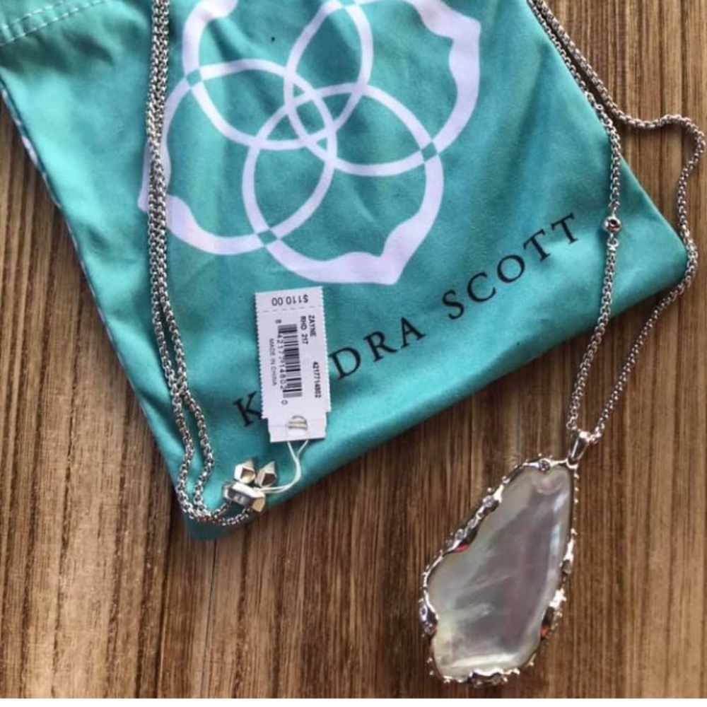 Kendra Scott NWT Ana necklace